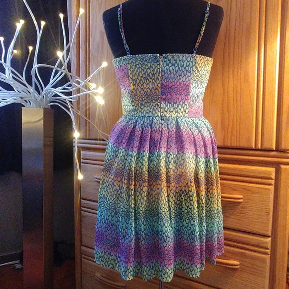 Just so cute dress! NWOT! - Picture 4 of 7